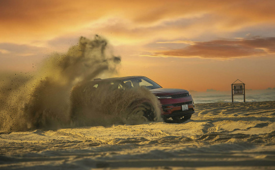 “Nếu không có kỹ năng off-road trên đường cát, hãy dùng tiền để mua nó”