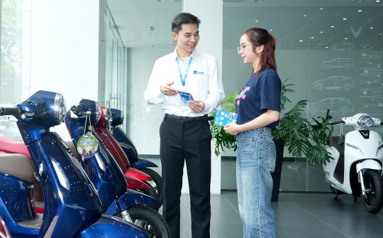 Khách Việt được mua trả góp xe máy điện VinFast với lãi suất thấp