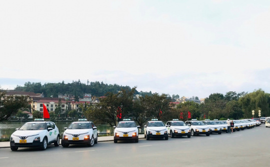 Taxi điện xuất hiện tại điểm du lịch Sapa