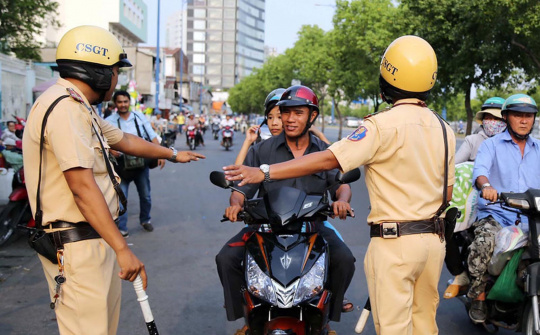 CSGT được dừng phương tiện trong 4 trường hợp, quy định mới áp dụng từ 15/9