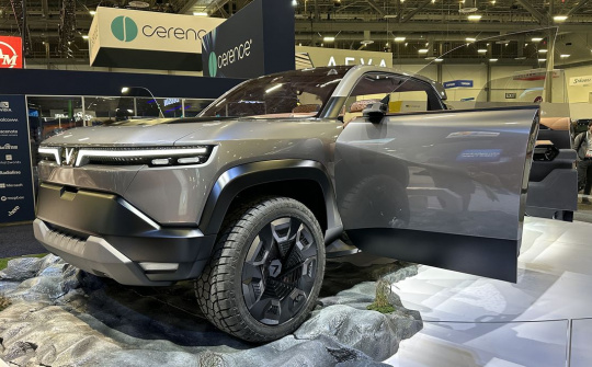 VinFast ra mắt xe bán tải điện VF Wild concept tại CES