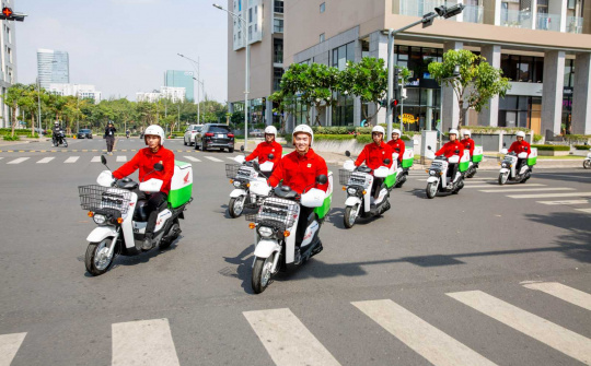 Lotteria Việt Nam triển khai sử dụng xe điện Honda để giao hàng