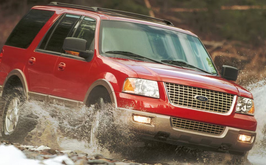 Khám phá 5 thế hệ của mẫu SUV Ford Expedition