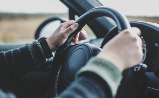 Những nguyên nhân khiến vô lăng ô tô rung lắc