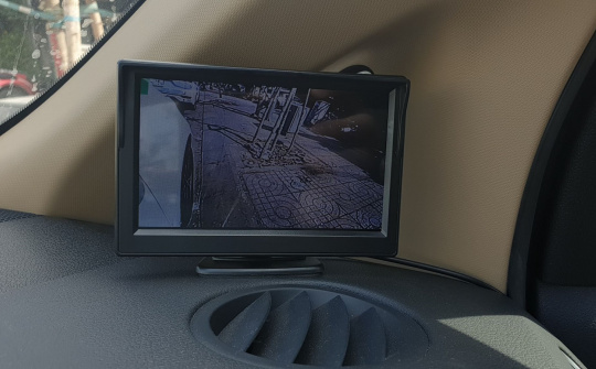 Lợi ích của việc lắp camera cập lề cho ô tô