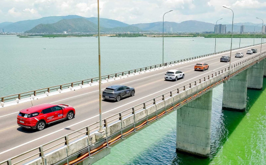 Nhiều cơ hội cho người Việt chuyển đổi từ xe xăng sang xe điện