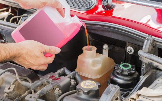 Nước làm mát ô tô bao lâu phải thay?