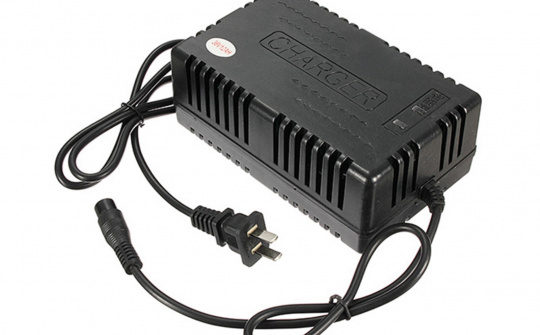 Nguyên nhân xe máy điện sạc không vào