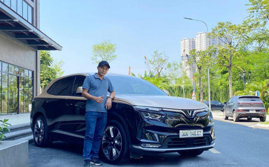 “Fan cuồng” VinFast trải lòng sau 2 năm chạy 2 đời xe VF 8
