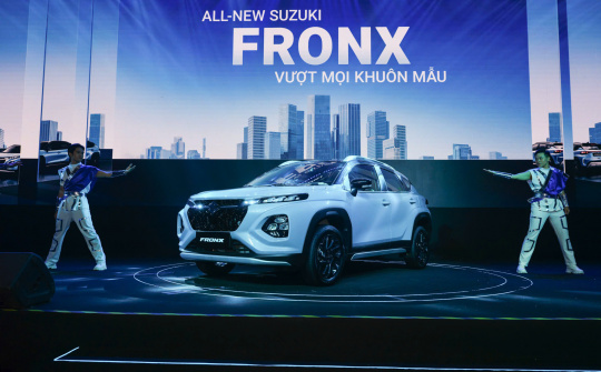 Suzuki Fronx chốt giá từ 520 triệu đồng tại Việt Nam