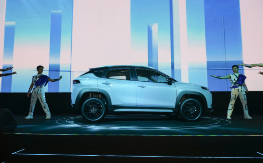 Giá lăn bánh Suzuki Fronx 2025 từ hơn 580 triệu đồng tại Việt Nam