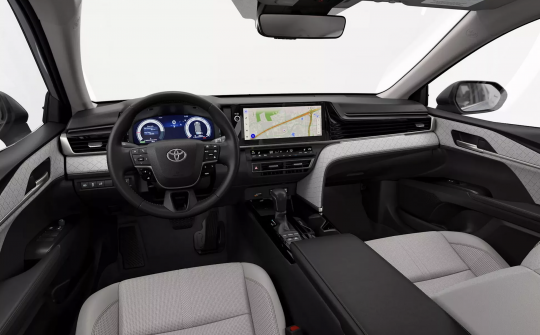 Toyota thu hồi hơn 1 triệu xe trên toàn thế giới do lỗi camera lùi