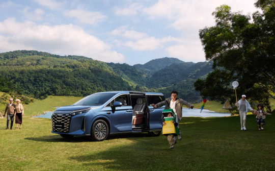 BYD giới thiệu mẫu MPV cỡ lớn BYD M9 tại Việt Nam