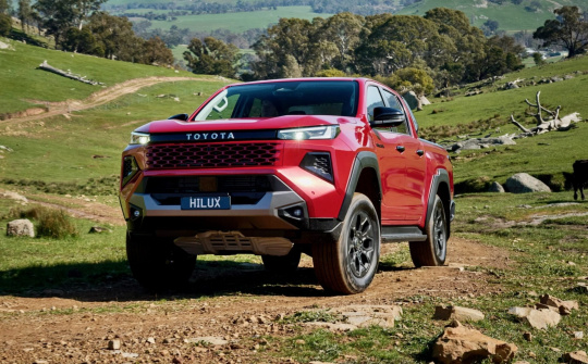 Chi tiết mẫu bán tải Toyota Hilux 2026 vừa ra mắt