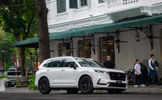 Honda CR-V e:HEV bản nâng cấp sẽ ra mắt tại Việt Nam đầu năm 2026