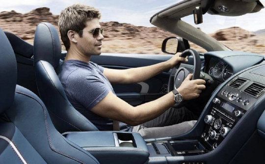 Vì sao tài xế kinh nghiệm luôn ngả ghế khi lái xe?