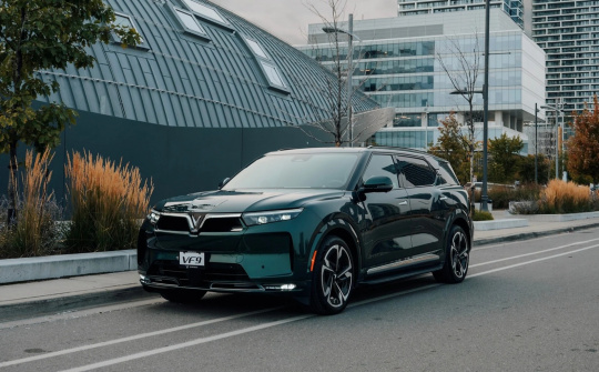 Hàng loạt luật và chính sách ảnh hưởng đến thị trường ô tô Việt Nam năm 2025