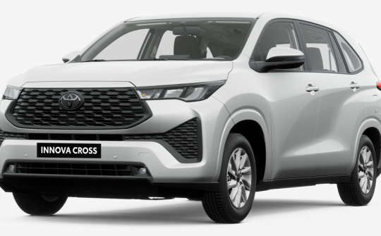 Toyota Innova Cross 2.0G 2025 ra mắt, thêm lựa chọn mới cho gia đình và giới kinh doanh