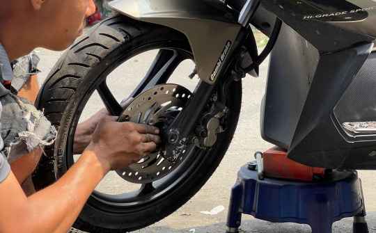 Những điều cần lưu ý khi sử dụng lốp không săm xe máy