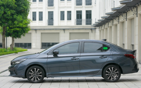 Xe bán chạy nhất các phân khúc trong tháng 4/2025: Honda City gây bất ngờ
