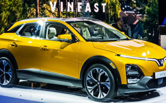 Top 10 ô tô bán chạy nhất tháng 4/2025: Xe điện VinFast áp đảo, VF 5 tiếp tục lập kỷ lục