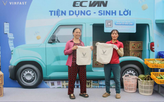 VinFast EC Van hứa hẹn thay thế xe xăng chở hàng nội đô