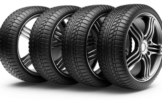 Lý do lốp xe màu đen: Bí mật đằng sau màu sắc của cao su