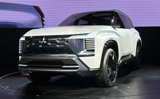 Mitsubishi DST Concept sẽ ra mắt tại Việt Nam vào tháng 6, hứa hẹn gây sốt phân khúc SUV 7 chỗ