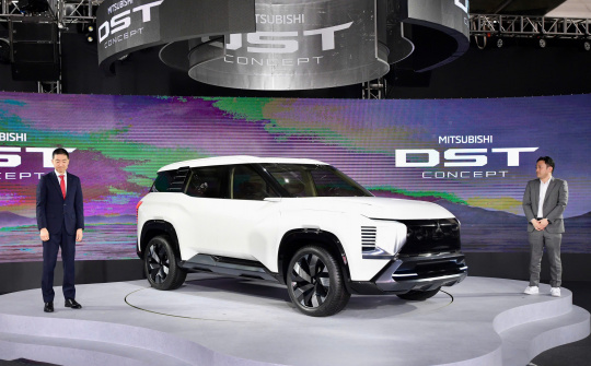 Mitsubishi DST Concept có thể mang tên chính thức là "Destinator"