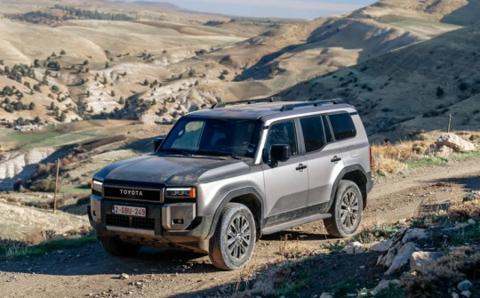 Toyota Land Cruiser Prado 2025 phiên bản mid-hybrid chính thức ra mắt