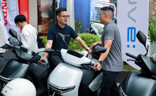 Honda Việt Nam cho thuê xe máy điện CUV e: - chỉ thuê, không bán