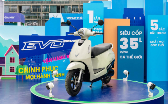 VinFast thông báo bảo hành 6 năm cho xe, 8 năm cho pin xe máy điện