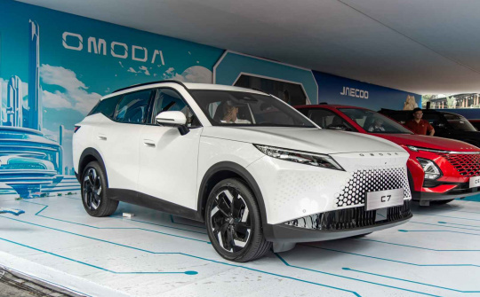 "Bộ đôi" Omoda C7 và Jaecoo J6 ra mắt thị trường Việt Nam