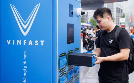 Tủ đổi pin xe máy điện VinFast được nhượng quyền, giá 210 triệu đồng
