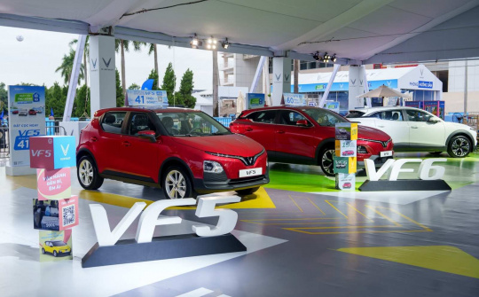 VinFast bàn giao lượng ô tô điện “không tưởng” trong năm 2025 tại Việt Nam