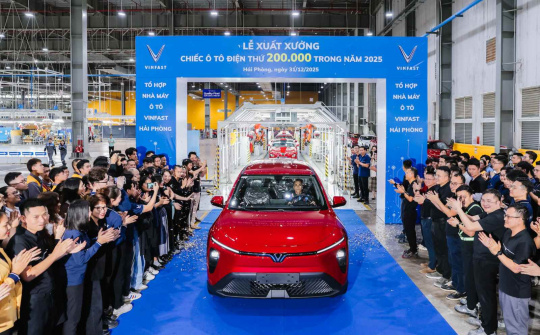 Nhà máy VinFast tại Hải Phòng xuất xưởng chiếc ô tô điện thứ 200.000 chỉ trong năm 2025