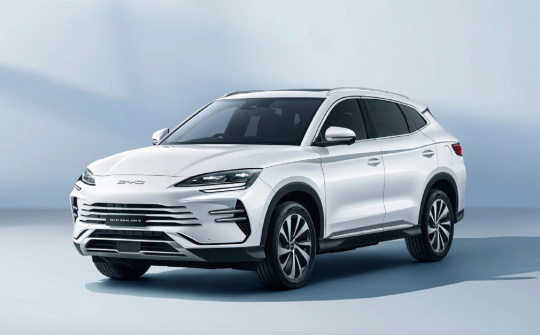 Giá xăng tăng, có nên mua xe hybrid?