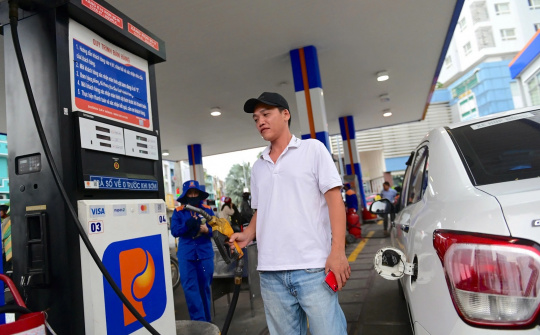 5 nguyên tắc đổ xăng giúp tài xế giảm chi phí nhiên liệu