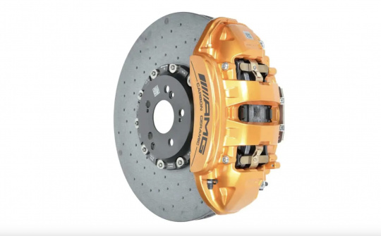 Phanh carbon-ceramic: Công nghệ đắt đỏ trên siêu xe có xứng đáng?