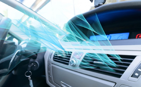 Chủ xe tăng tốc bảo dưỡng điều hòa ô tô trước cao điểm nắng nóng