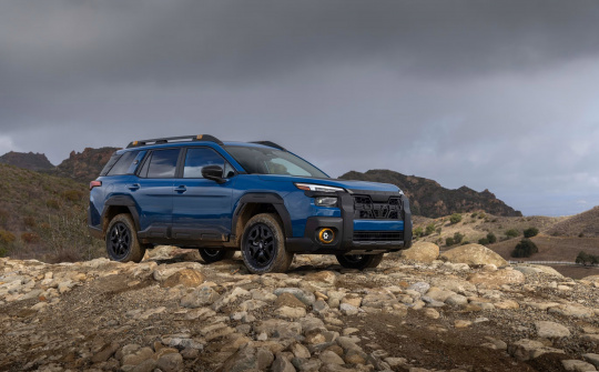 Subaru Outback 2026 nâng tầm thiết kế mạnh mẽ hơn