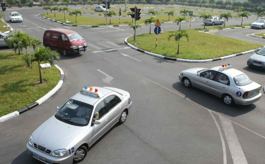 Từ 1/7: Chính thức cho phép sử dụng ô tô điện trong sát hạch lái xe