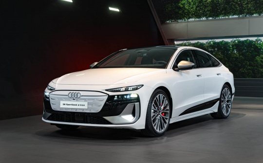 Audi giới thiệu Audi S6 Sportback e-tron - mẫu sedan thuần điện đầu tiên của Hãng tại Việt Nam