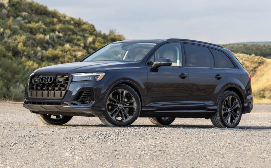 Audi Việt Nam triển khai ưu đãi "GO 2 Q", giảm giá tới 200 triệu đồng cho dải SUV Q Series