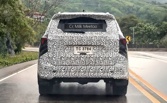 Toyota Fortuner 2027 lộ diện khi chạy thử, thiết kế có thể mới hoàn toàn