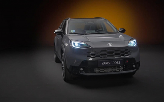 Toyota Yaris Cross GR SPORT 2027 được nâng cấp nhẹ, tăng chất thể thao