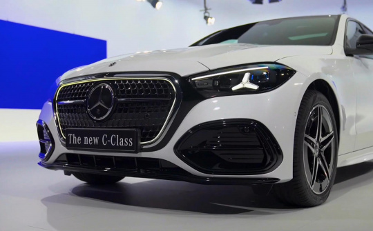 Mercedes-Benz C-Class 2026 nâng cấp mạnh, bổ sung loạt công nghệ mới