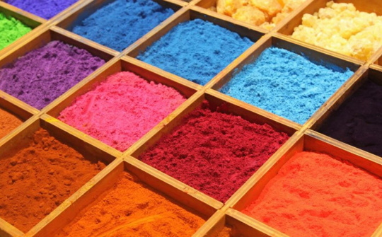 Biến phế liệu dệt thành bột thuốc nhuộm