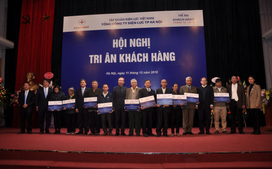EVN HANOI tưng bừng tri ân khách hàng khách hàng sử dụng điện