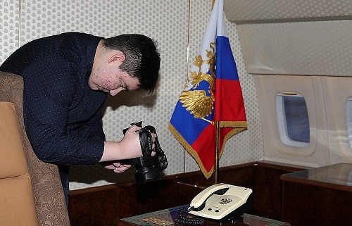 Tin ảnh: Putin lại làm một chuyện chẳng giống ai